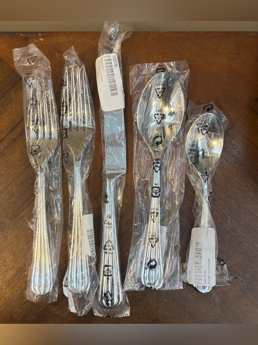 Robert Welch 18/10 Stainless Flatware Set Palm Bright 5 Piece Set Service for 1